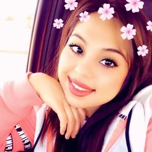 Meet your Posher, Natalie